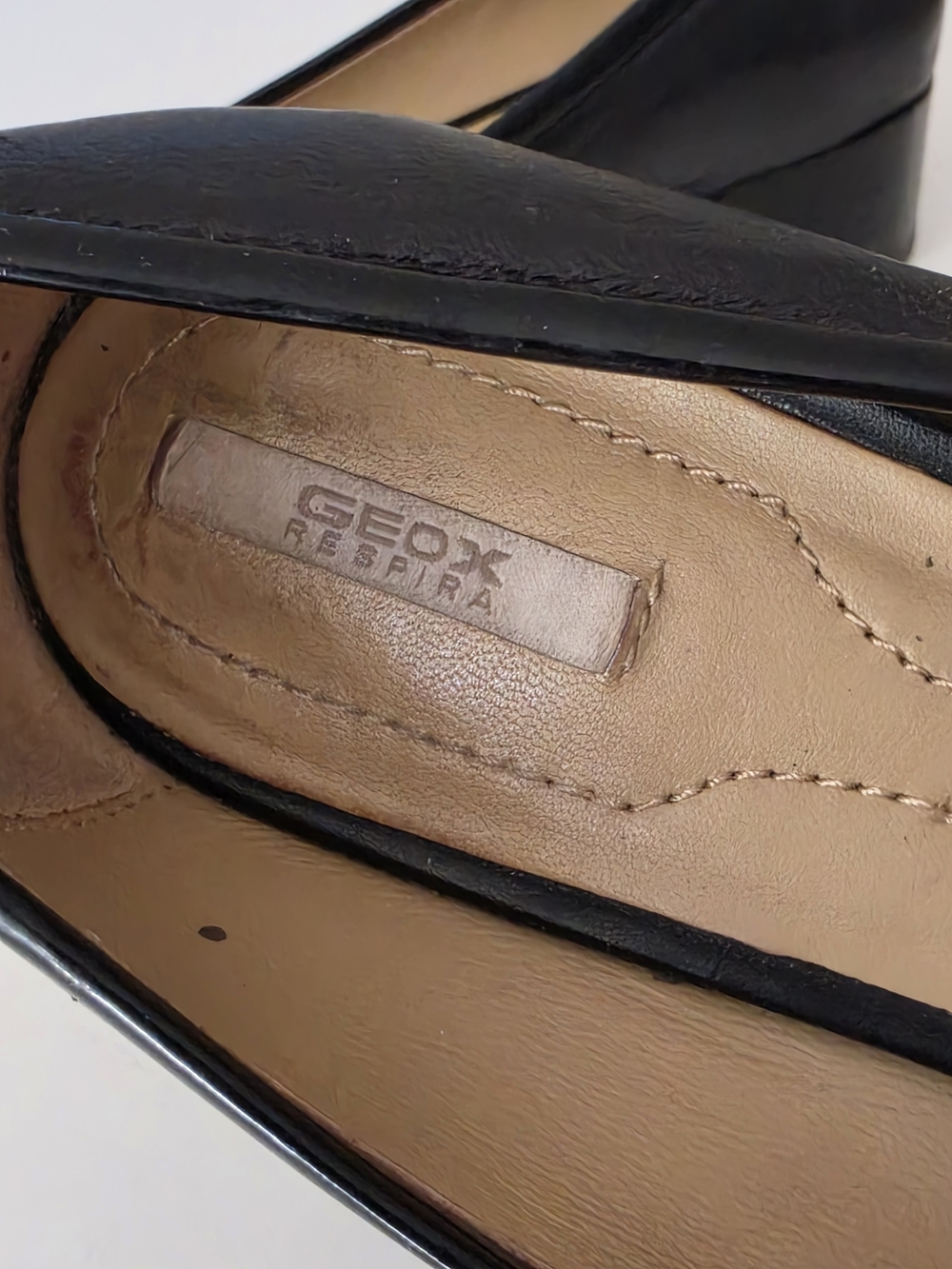 Geox Black Leather Low Block Heel Ballet Pumps Size 38 - Picture 6 of 8